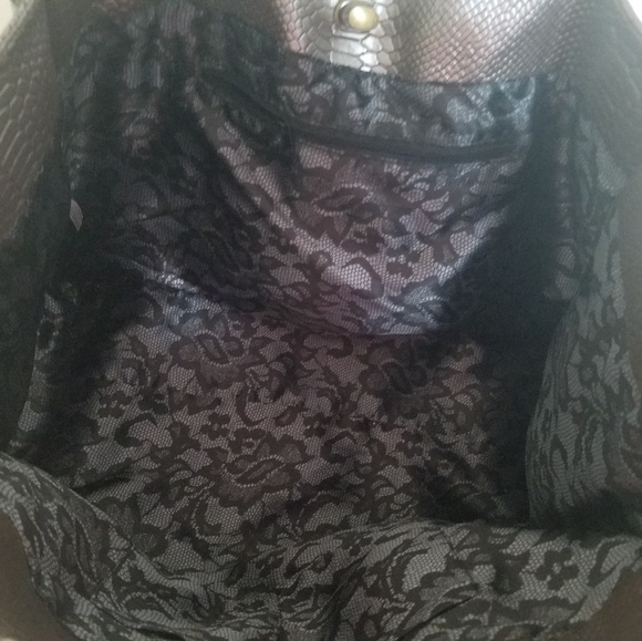 Large Silver Tote - Picture 5 of 6